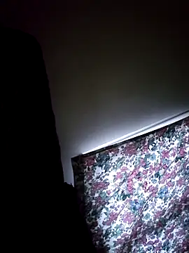 MmmDddddmmmm online show from 04/12/26, 06:57