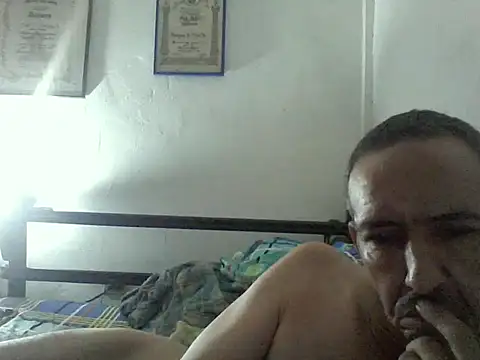 Snapshot of guevo14cm3 chatting on 07/06/26, 05:37 guevo14cm3 online show from 07/06/26, 05:37