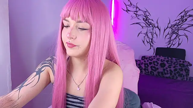 Snapshot of dollmeow chatting on 03/16/26, 01:22 dollmeow online show from 03/16/26, 01:22