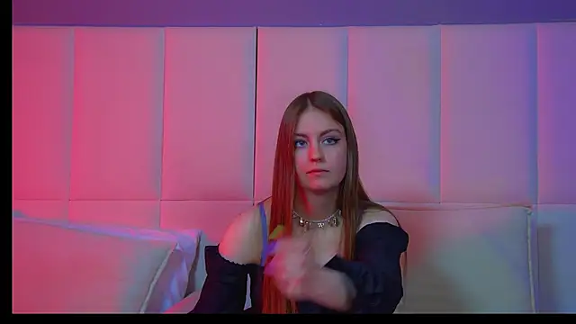 Snapshot of SofiaSarvain chatting on 03/13/26, 06:36 SofiaSarvain online show from 03/13/26, 06:36