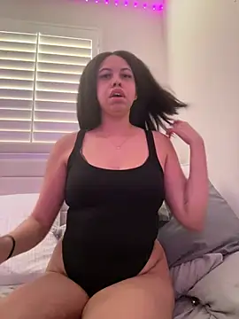 Snapshot of cartierprincess chatting on 03/20/26, 11:31 cartierprincess online show from 03/20/26, 11:31