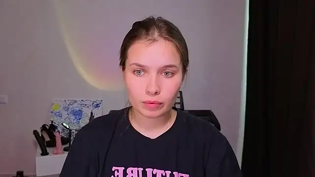 Snapshot of Catherine_Karis chatting on 07/14/26, 03:07 Catherine Karis online show from 07/14/26, 03:07