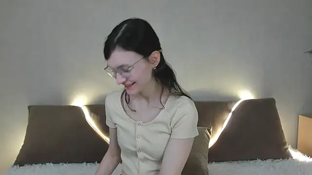 Snapshot of ThoraMarola chatting on 03/24/26, 05:01 ThoraMarola online show from 03/24/26, 05:01