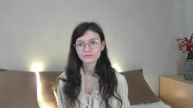 Snapshot of ThoraMarola chatting on 03/31/26, 05:08 ThoraMarola online show from 03/31/26, 05:08