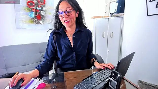 loretta fraser online show from 05/28/26, 01:08