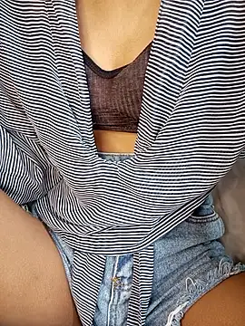 Zi zii online show from 02/08/26, 12:36