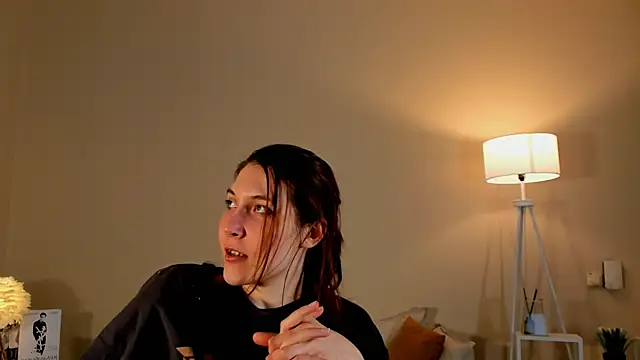 ClariceWellen online show from 01/15/26, 06:55