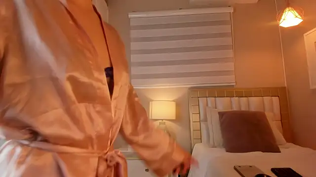 Snapshot of isabela__x chatting on 04/11/26, 11:36 isabela x online show from 04/11/26, 11:36