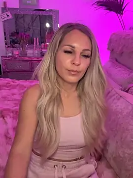 Snapshot of JulieSol chatting on 03/02/26, 08:21 JulieSol online show from 03/02/26, 08:21