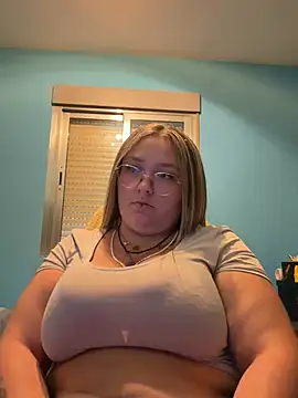 Snapshot of _maracr19_ chatting on 07/09/26, 01:26 maracr19 online show from 07/09/26, 01:26