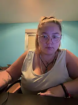 Snapshot of _maracr19_ chatting on 07/14/26, 11:16 maracr19 online show from 07/14/26, 11:16