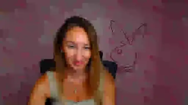 Snapshot of Diana_Sweeet_ chatting on 03/19/26, 12:42 Diana Sweeet online show from 03/19/26, 12:42