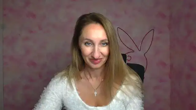 Snapshot of Diana_Sweeet_ chatting on 04/11/26, 11:25 Diana Sweeet online show from 04/11/26, 11:25