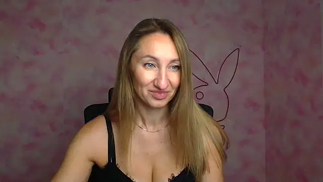 Snapshot of Diana_Sweeet_ chatting on 04/16/26, 05:41 Diana Sweeet online show from 04/16/26, 05:41