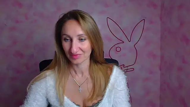 Snapshot of Diana_Sweeet_ chatting on 04/25/26, 11:46 Diana Sweeet online show from 04/25/26, 11:46