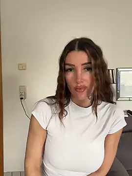 Snapshot of NovaLushhh chatting on 02/04/26, 02:45 NovaLushhh online show from 02/04/26, 02:45