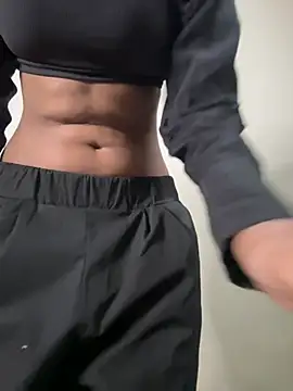 Sassyreyaaa online show from 01/14/26, 06:57