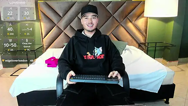 Salvattore Muller online show from 02/16/26, 05:53