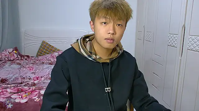 Chocolates-001 online show from 02/10/26, 11:03