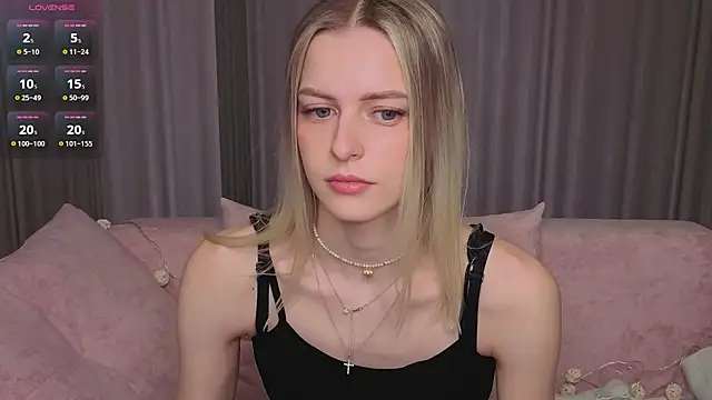 kittie like18 online show from 03/25/26, 01:00