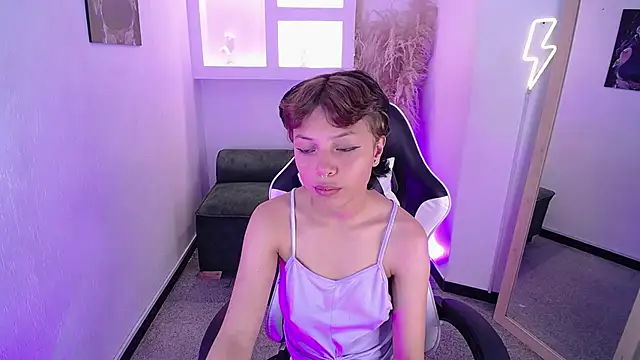 melodyy as online show from 01/14/26, 12:33