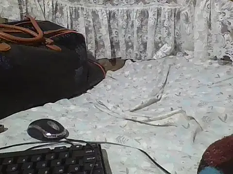 Littlemistress24 online show from 04/18/26, 01:31