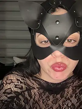 EvaLina111 online show from 02/14/26, 05:21