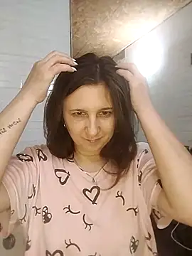 Snapshot of Koshova1836 chatting on 07/04/26, 08:26 Koshova1836 online show from 07/04/26, 08:26