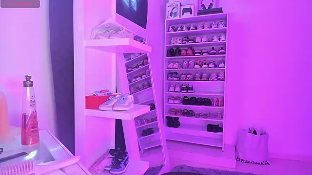 Snapshot of Amberprincess2 chatting on 02/05/26, 04:00 Amberprincess2 online show from 02/05/26, 04:00