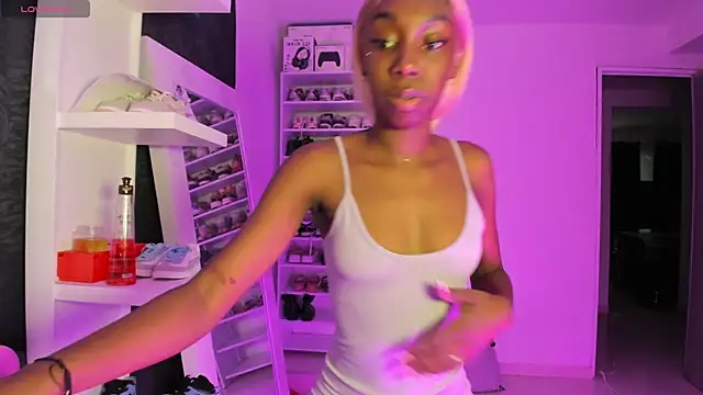 Snapshot of Amberprincess2 chatting on 02/24/26, 12:36 Amberprincess2 online show from 02/24/26, 12:36