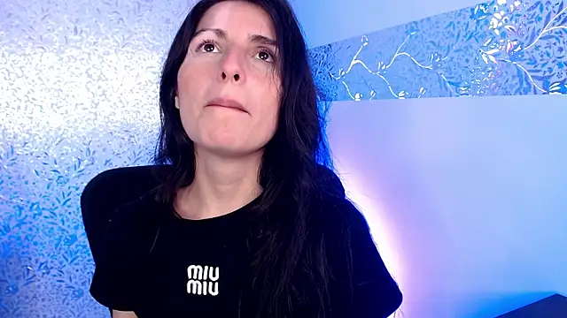 Snapshot of MiaVelasquez01 chatting on 04/14/26, 06:36 MiaVelasquez01 online show from 04/14/26, 06:36