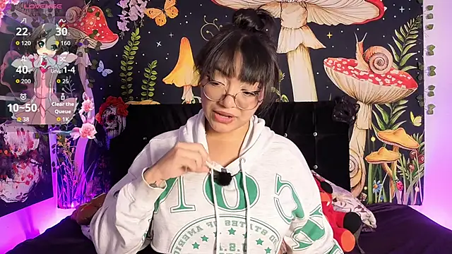 Snapshot of victoriia_thompson chatting on 04/09/26, 09:09 victoriia thompson online show from 04/09/26, 09:09