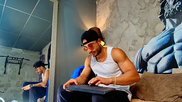 Snapshot of Vans_Ross chatting on 02/27/26, 07:36 Vans Ross online show from 02/27/26, 07:36