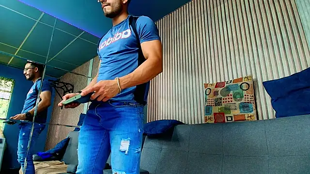 Snapshot of Vans_Ross chatting on 03/02/26, 07:21 Vans Ross online show from 03/02/26, 07:21