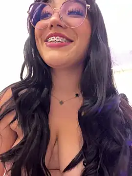 Snapshot of Your_Enyel chatting on 02/06/26, 01:54 Your Enyel online show from 02/06/26, 01:54