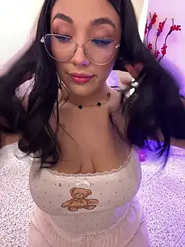 Snapshot of Your_Enyel chatting on 02/18/26, 02:07 Your Enyel online show from 02/18/26, 02:07