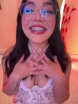 Snapshot of Your_Enyel chatting on 03/13/26, 02:07 Your Enyel online show from 03/13/26, 02:07