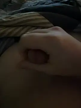 Snapshot of Sirschwanz69 chatting on 03/29/26, 02:44 Sirschwanz69 online show from 03/29/26, 02:44