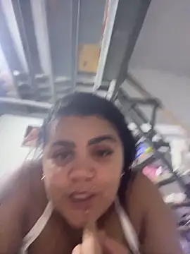 Snapshot of MorenaCariok chatting on 05/29/26, 12:19 MorenaCariok online show from 05/29/26, 12:19