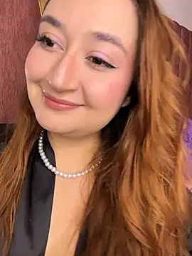 Snapshot of SalomeFlores chatting on 03/26/26, 12:06 SalomeFlores online show from 03/26/26, 12:06