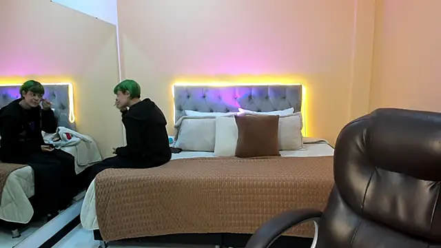 Bela Craxkerr online show from 02/23/26, 12:13