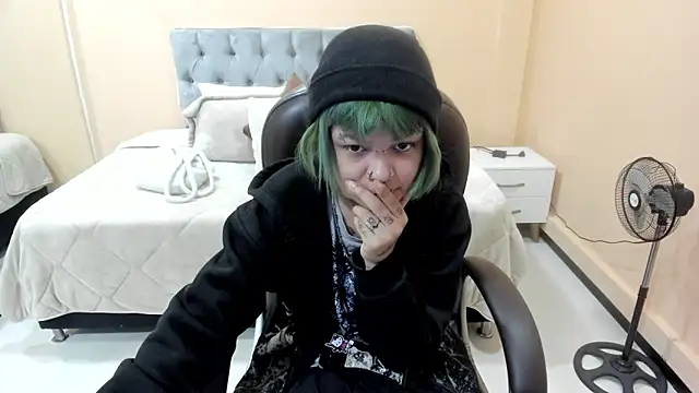 Bela Craxkerr online show from 03/05/26, 12:45