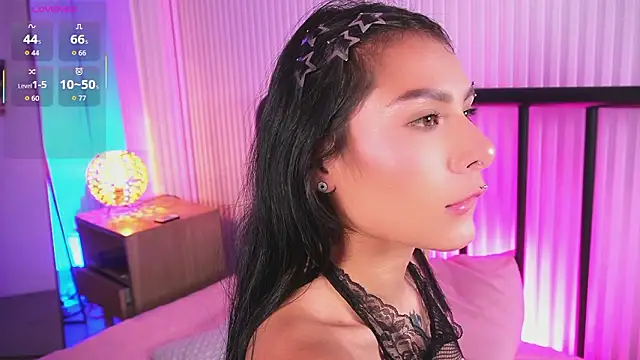 Snapshot of Molly__davis chatting on 03/05/26, 07:32 Molly davis online show from 03/05/26, 07:32