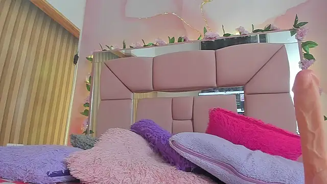 amy  rose   online show from 06/16/26, 03:09
