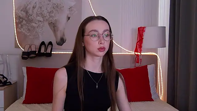 Snapshot of Emily_Simon chatting on 03/26/26, 04:51 Emily Simon online show from 03/26/26, 04:51