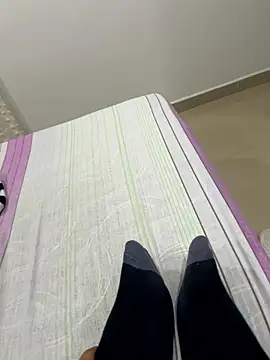 Snapshot of Arleymounthblack chatting on 01/14/26, 04:07 Arleymounthblack online show from 01/14/26, 04:07