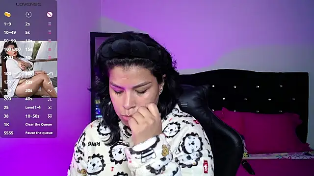 Aurora sanchess online show from 02/19/26, 02:46