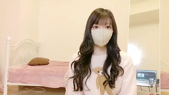 Snapshot of satochan_v chatting on 04/06/26, 11:33 satochan v online show from 04/06/26, 11:33