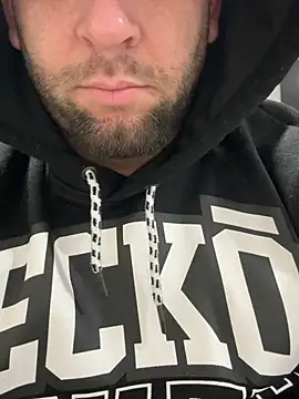 Snapshot of J_thebeastxxx chatting on 02/20/26, 01:46 J thebeastxxx online show from 02/20/26, 01:46