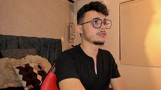 Snapshot of Alhan_Twink chatting on 07/12/26, 04:14 Alhan Twink online show from 07/12/26, 04:14